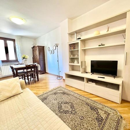 Appartamento Tra i due ponti Rieti Esterno foto